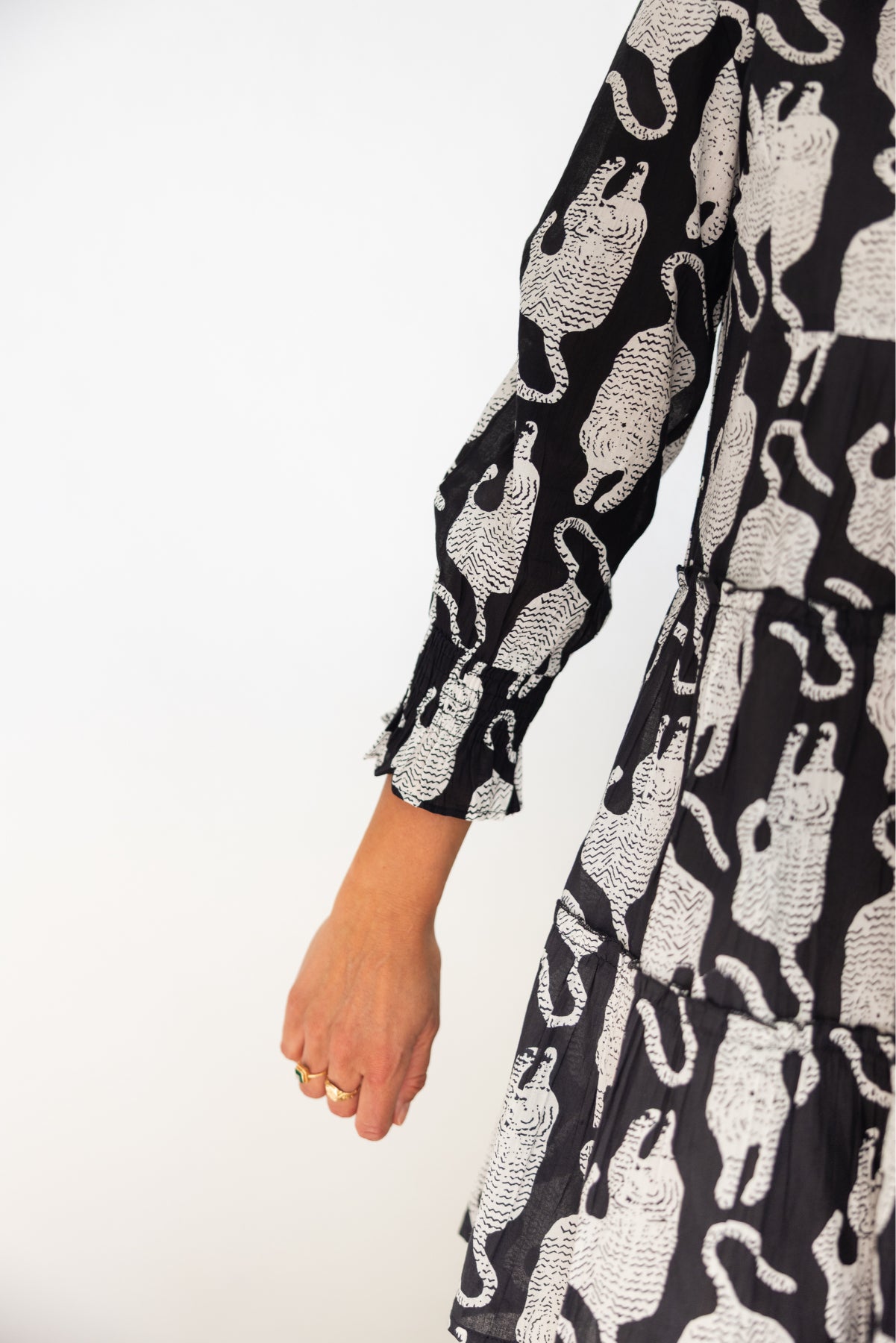 Dover Dress Black Tiger