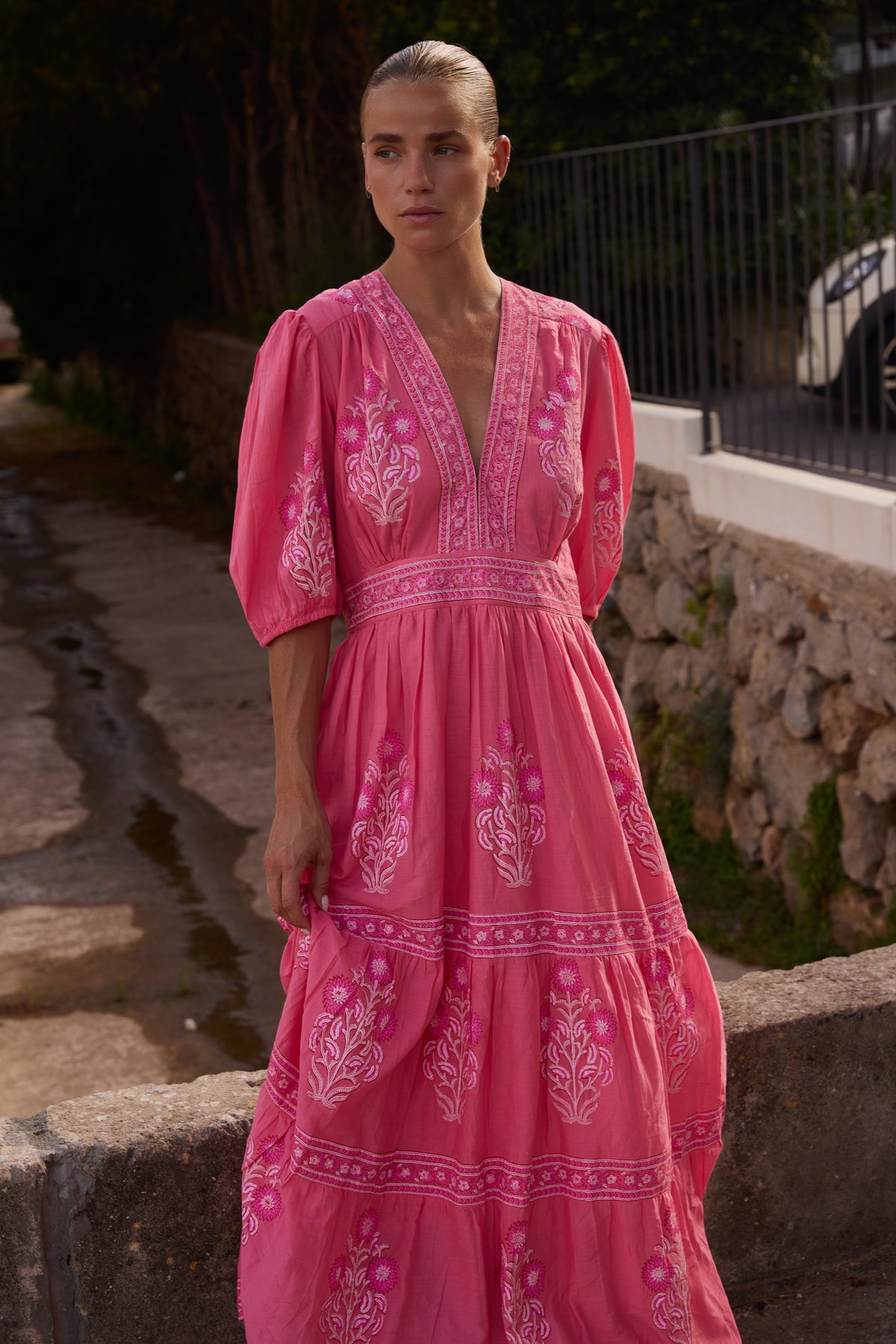 V-Neck Puffed Maxi