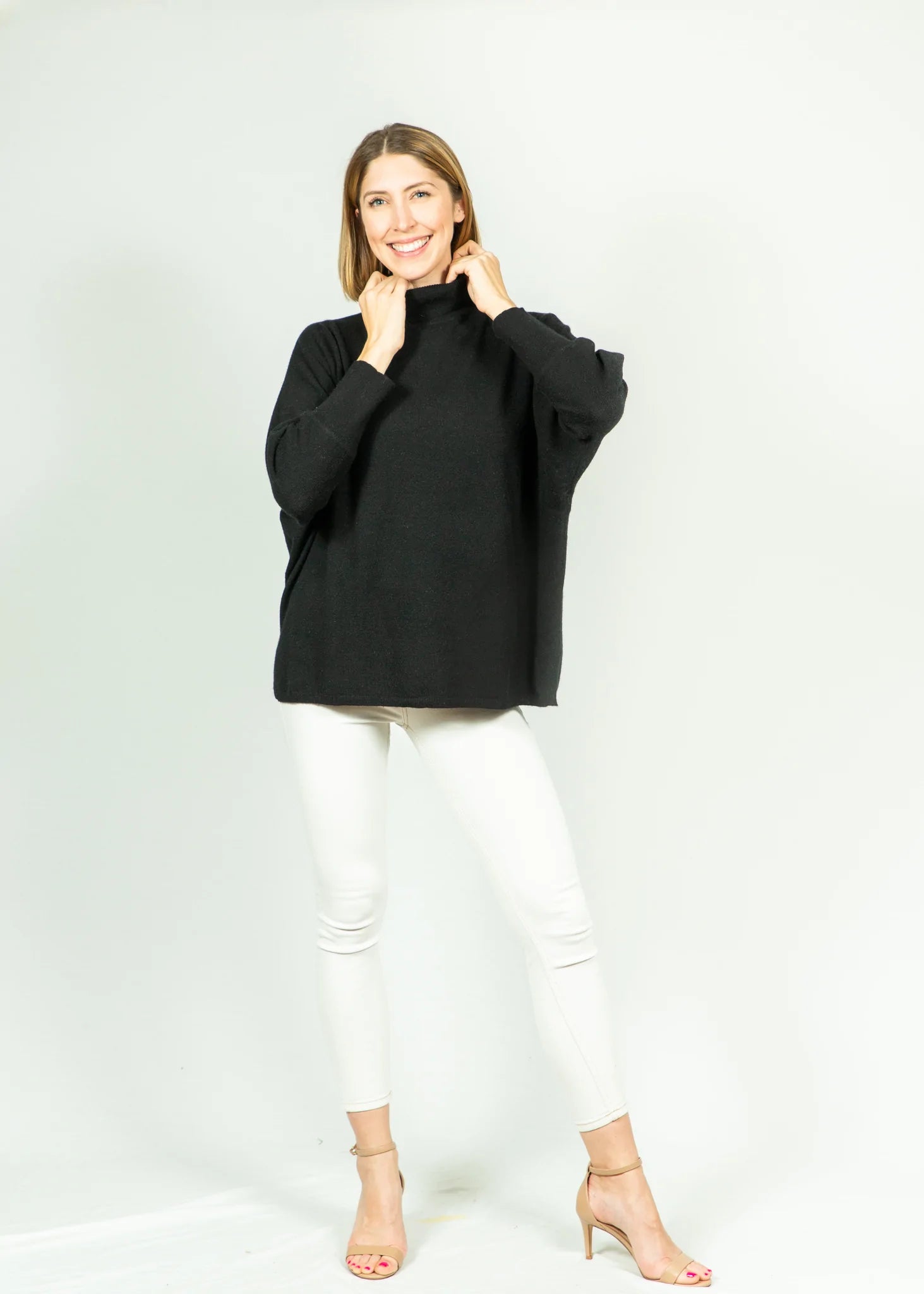 Lia T-Neck